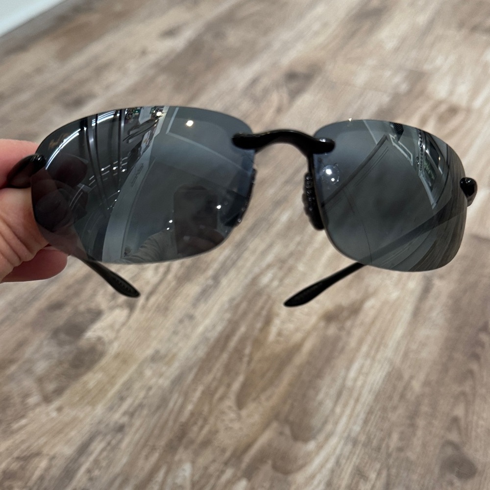 Maui Jim Rimless Sunglasses with Black Frame and Gray Lenses
